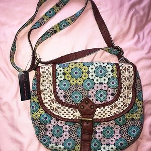 Floral No Boundaries Cross Body Purse